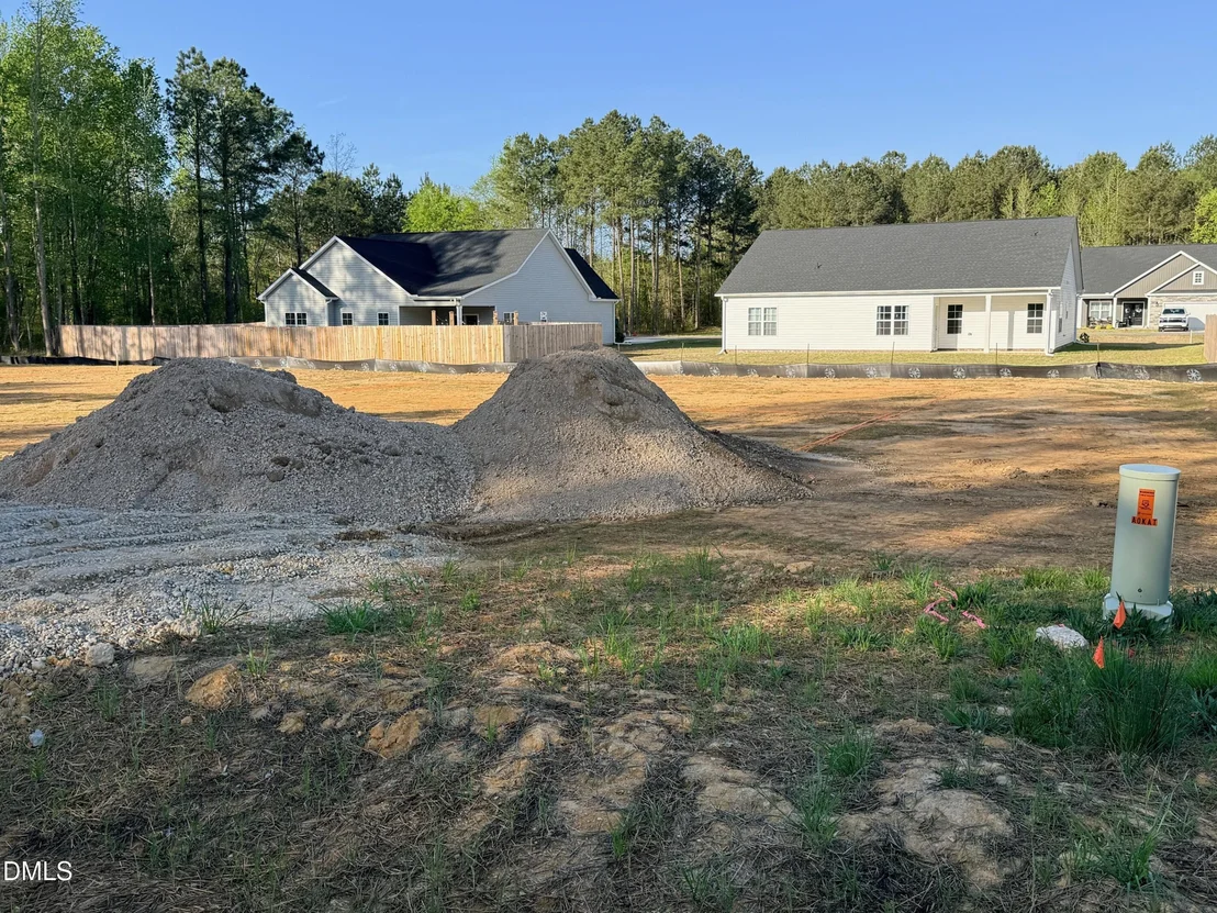 Photo of 48 Loganberry Avenue