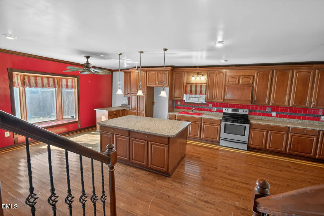 Photo of 1622 Lancaster Road
