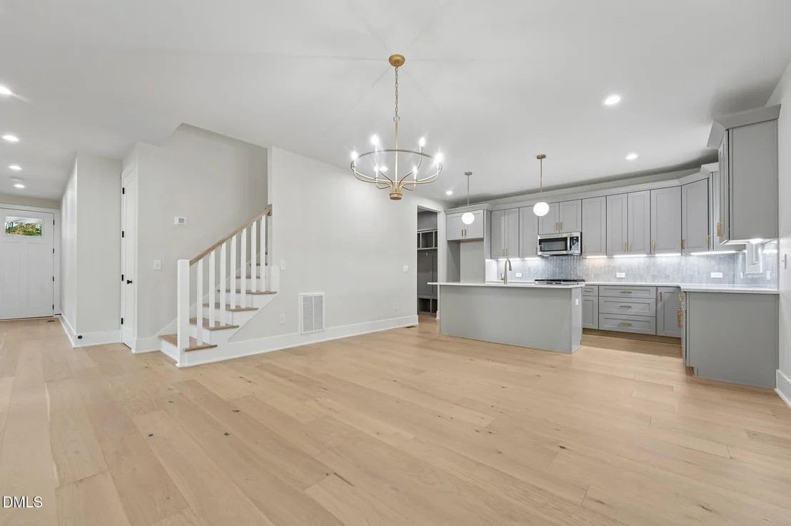 Photo of 633 Conover Road