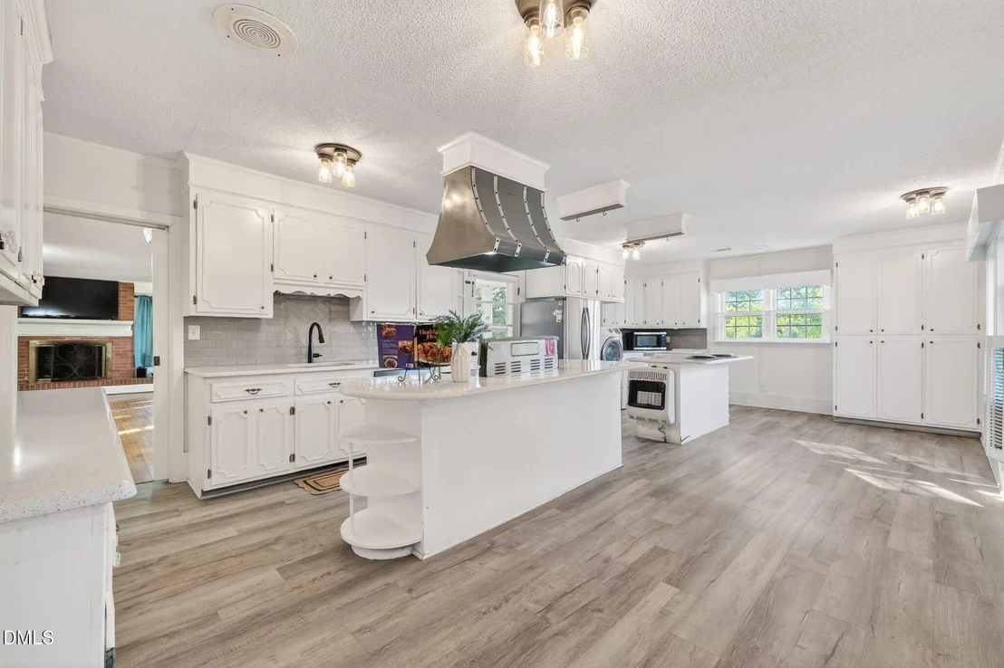 Photo of 207 W 3rd Street
