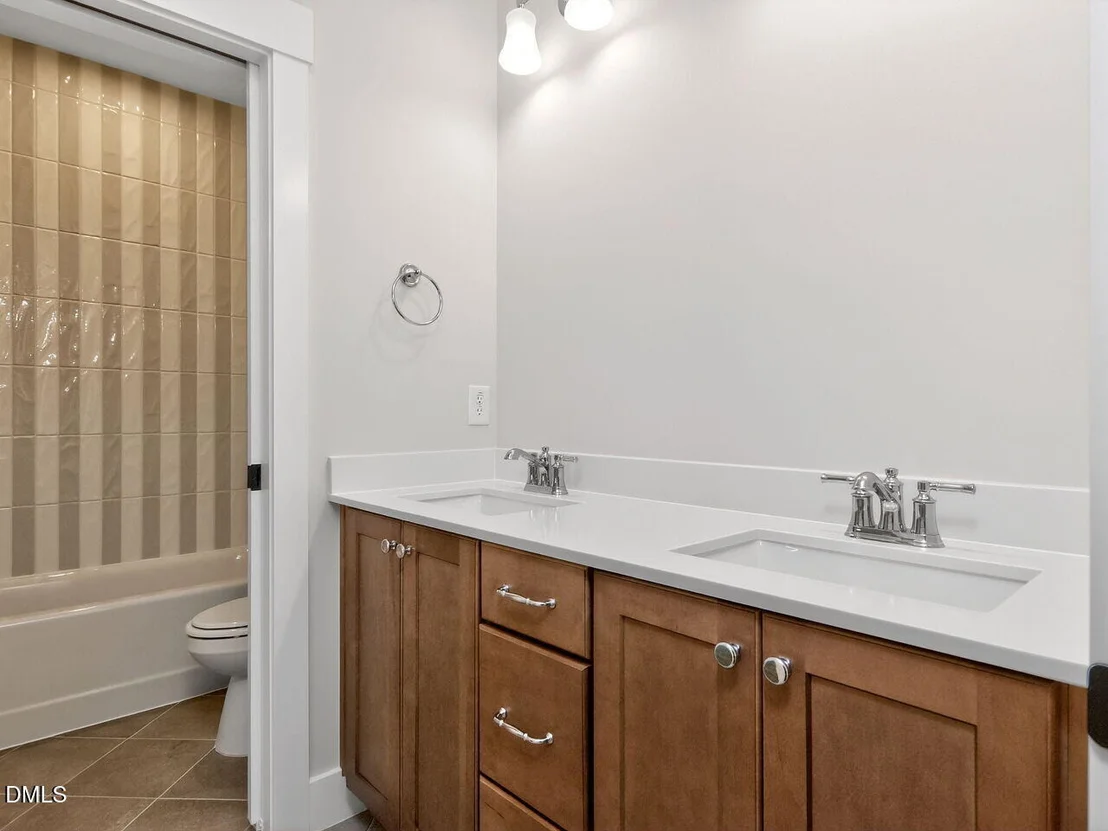 Photo of 1528 Level Stream Road