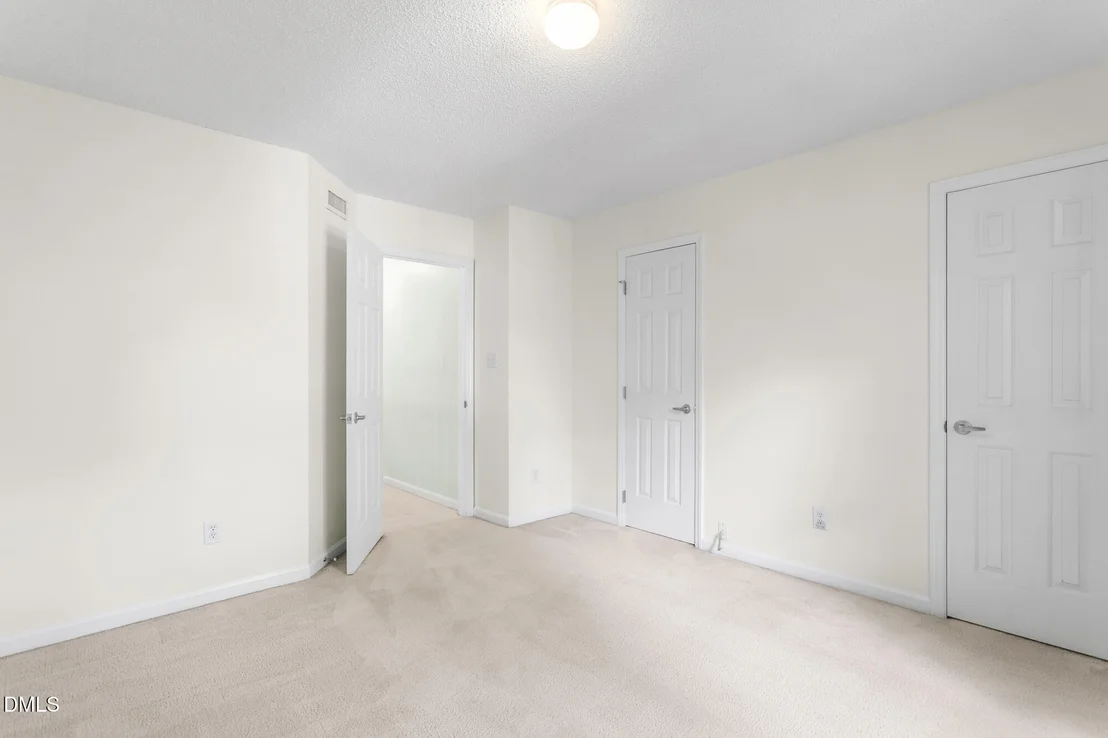 Photo of 207 Windhover Drive