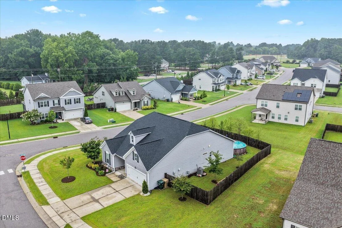 Photo of 244 Skyway Drive