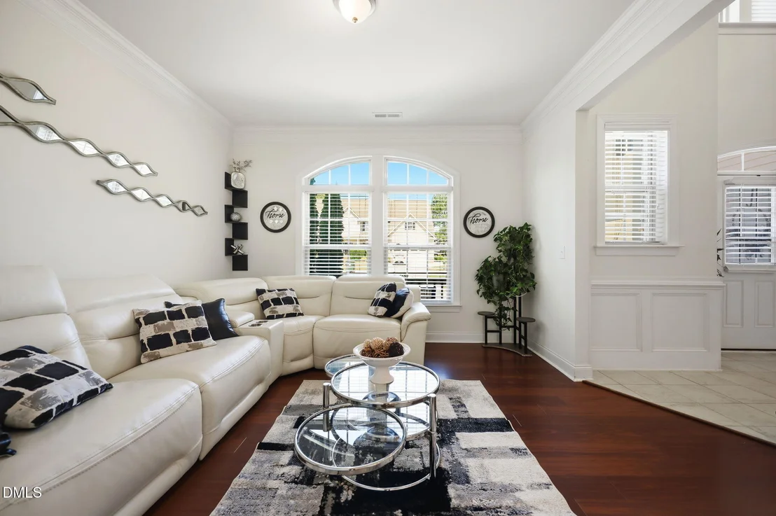 Photo of 535 Long View Drive