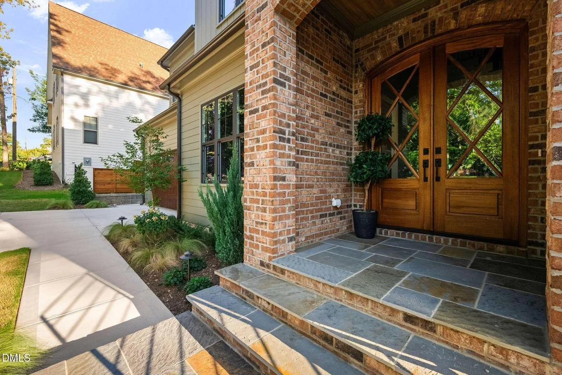 Photo of 605 Ridgecrest Road