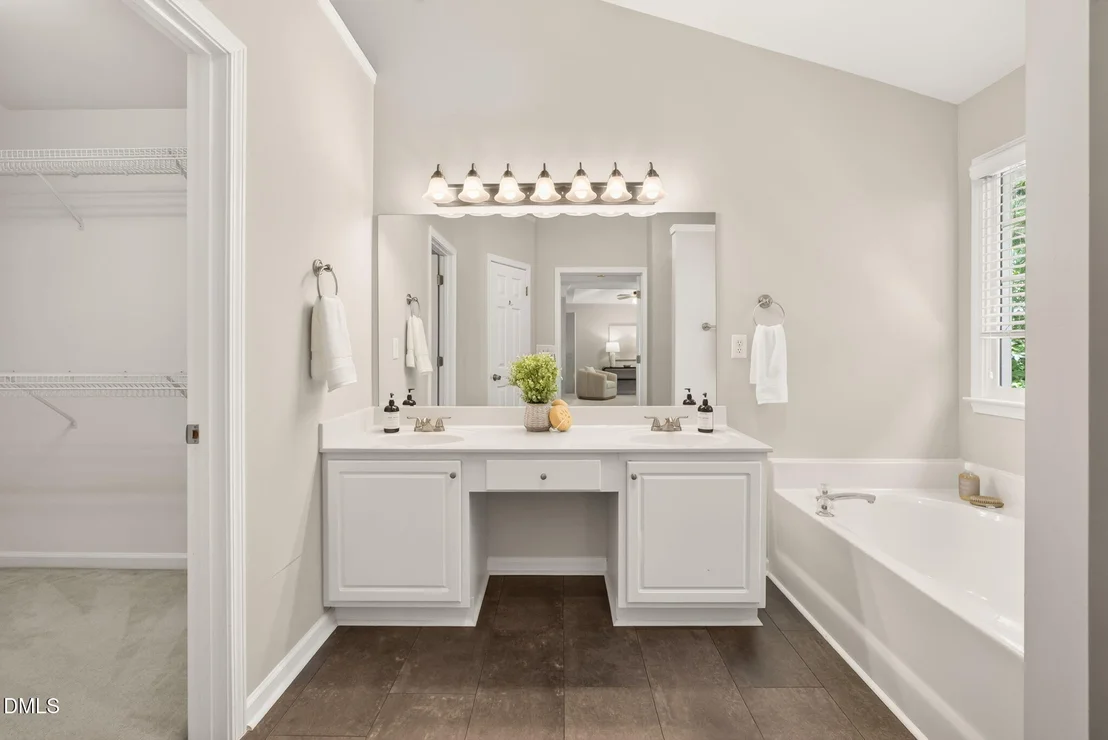 Photo of 4705 Carlton Crossing Drive