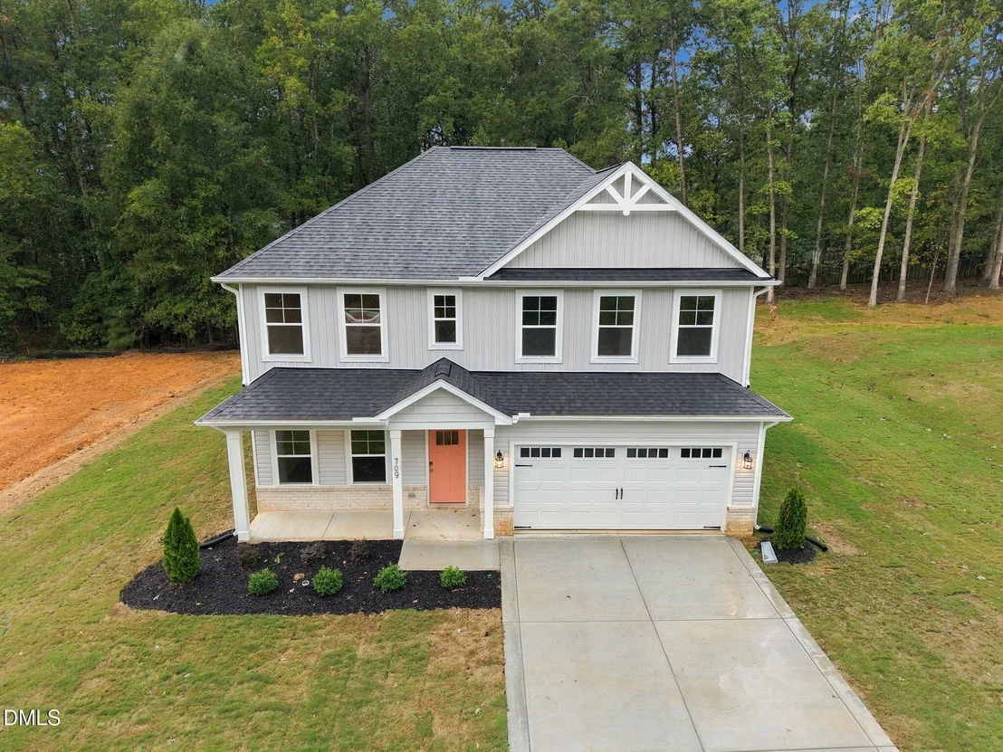 Photo of 709 Crestview Drive