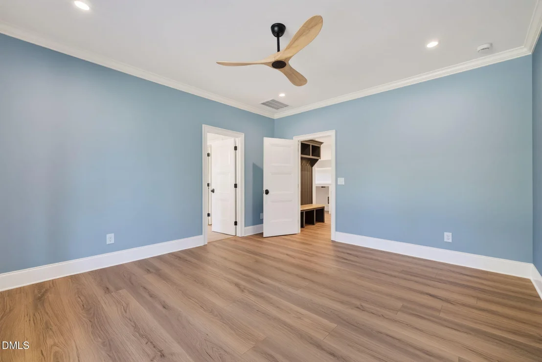 Photo of 643 Dixon Road