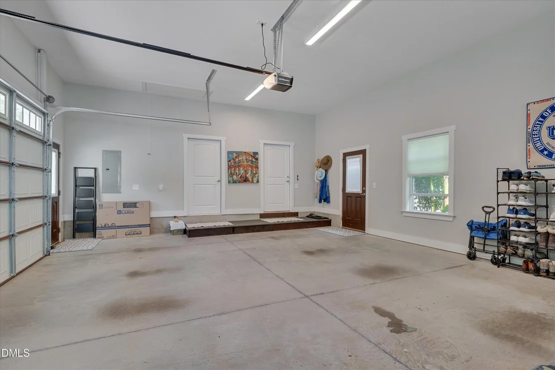 Photo of 4945 Thomas Road