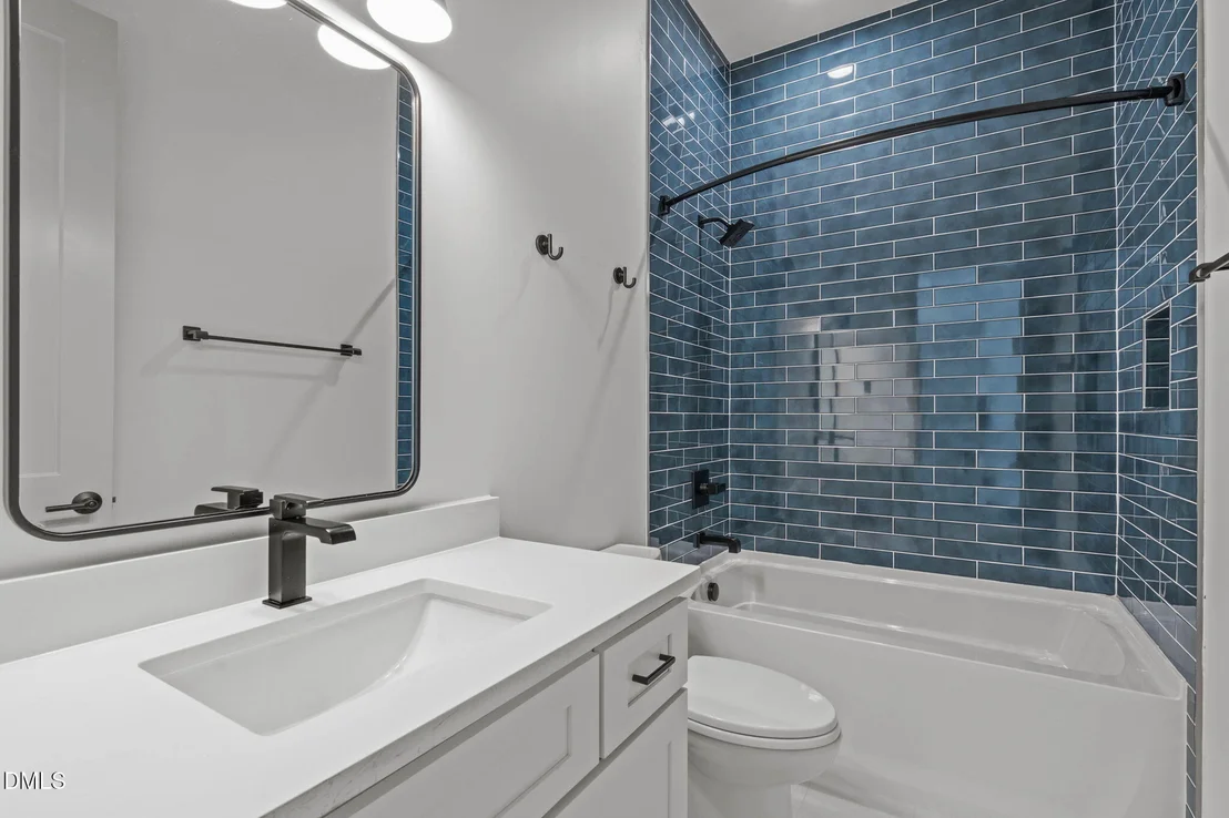 Photo of 1001 Addison Place