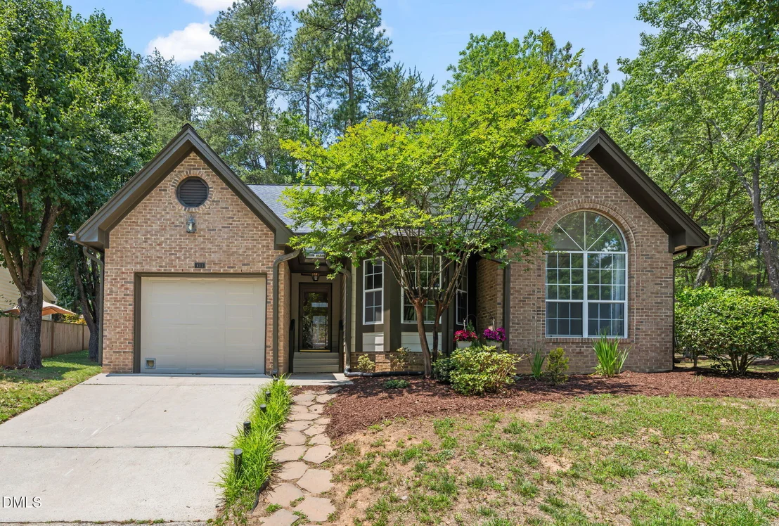 Photo of 111 Carriage Circle