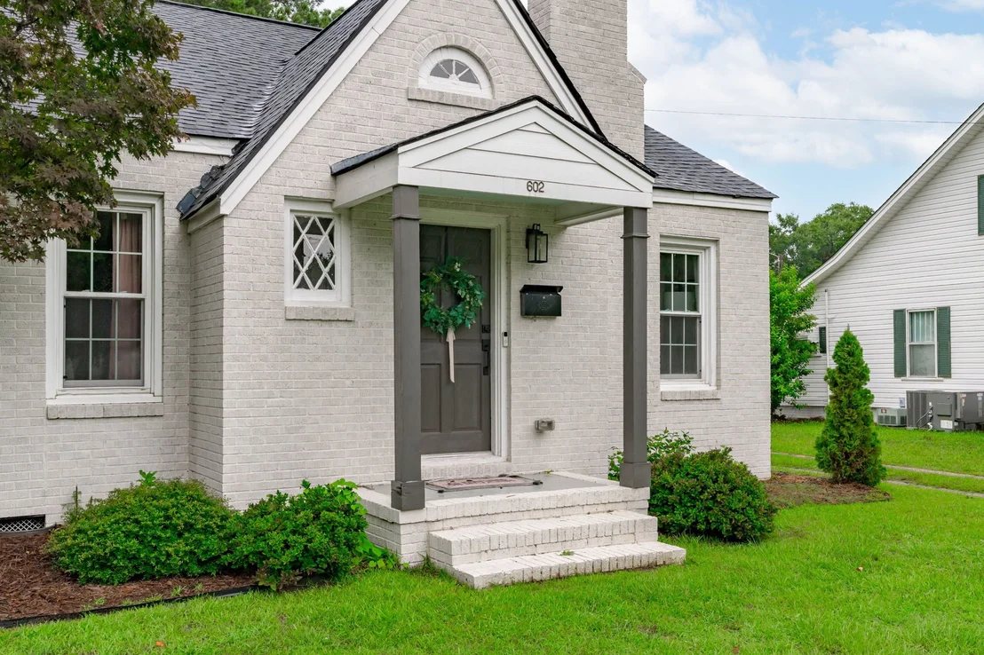Photo of 602 W Main Street