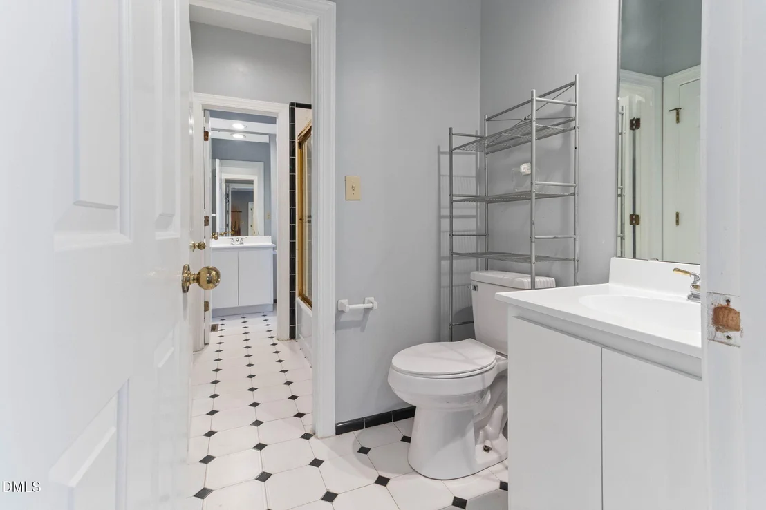 Photo of 4205 Swarthmore Road