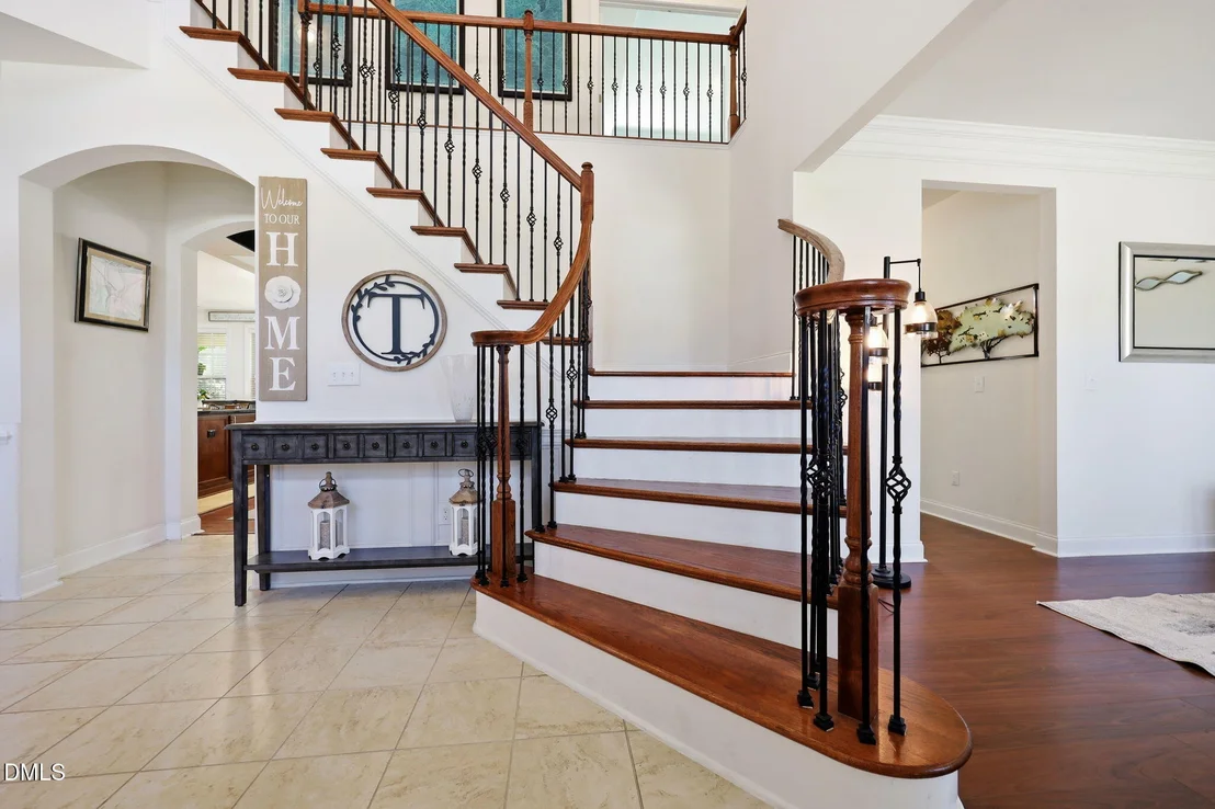 Photo of 535 Long View Drive