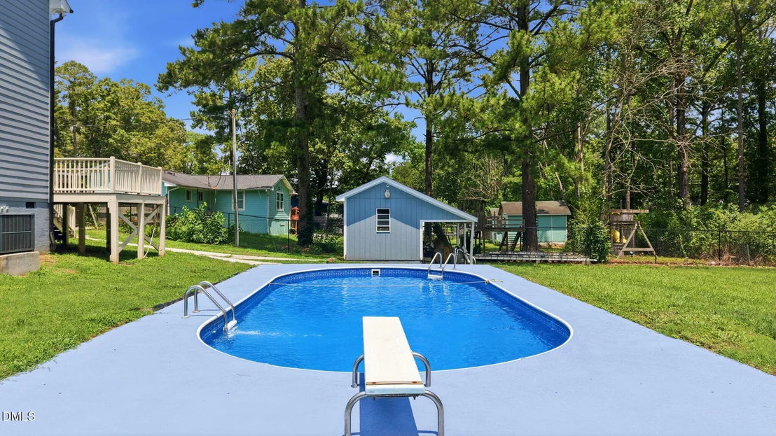 Photo of 2800 Davie Drive