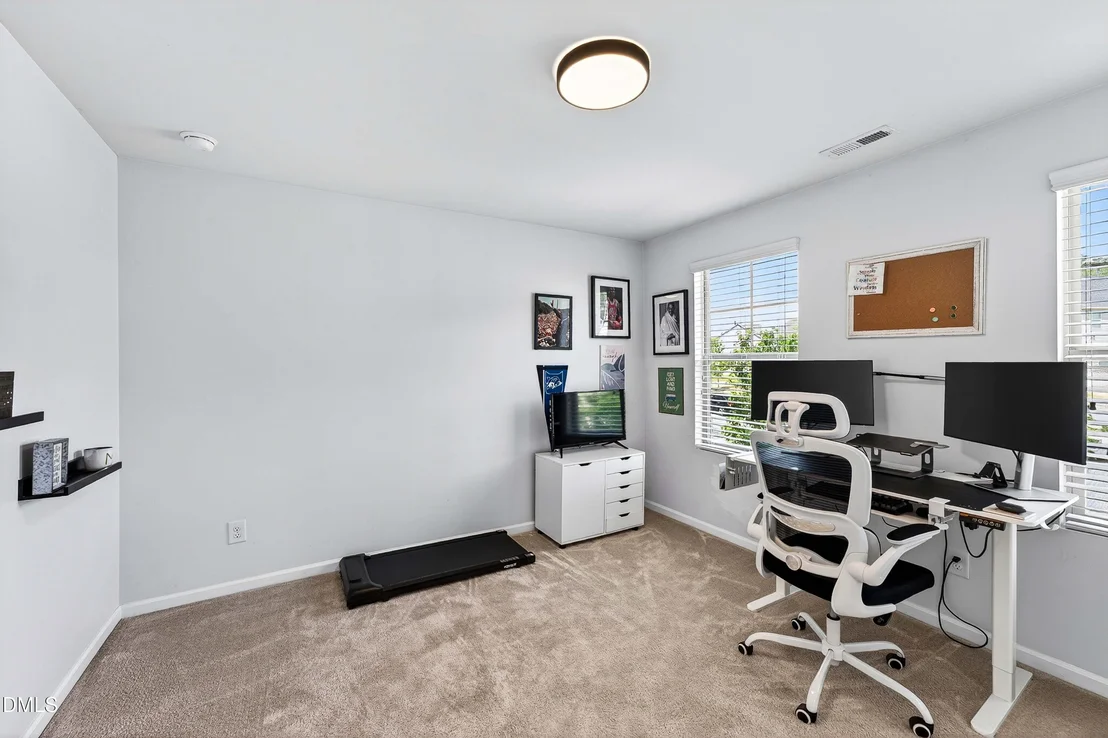 Photo of 410 Chestnut Oak Place