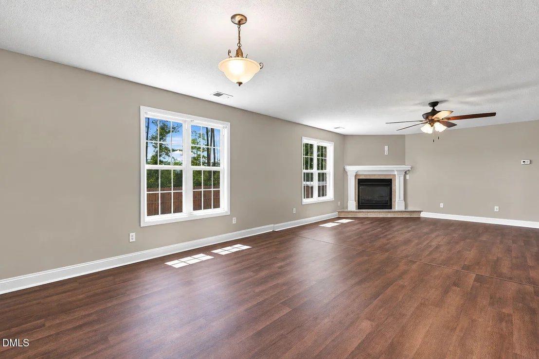 Photo of 390 Comanche Drive