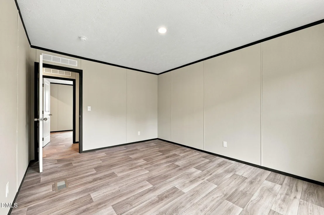 Photo of 8019 Cornwall Road