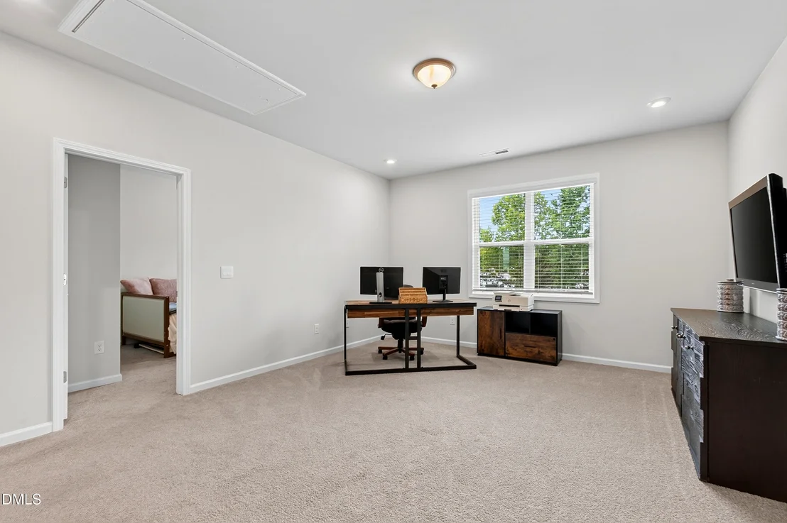 Photo of 245 Madden Rose Lp