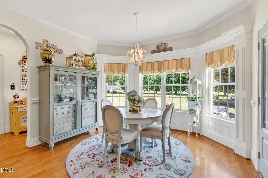 Photo of 296 Shoreline Drive