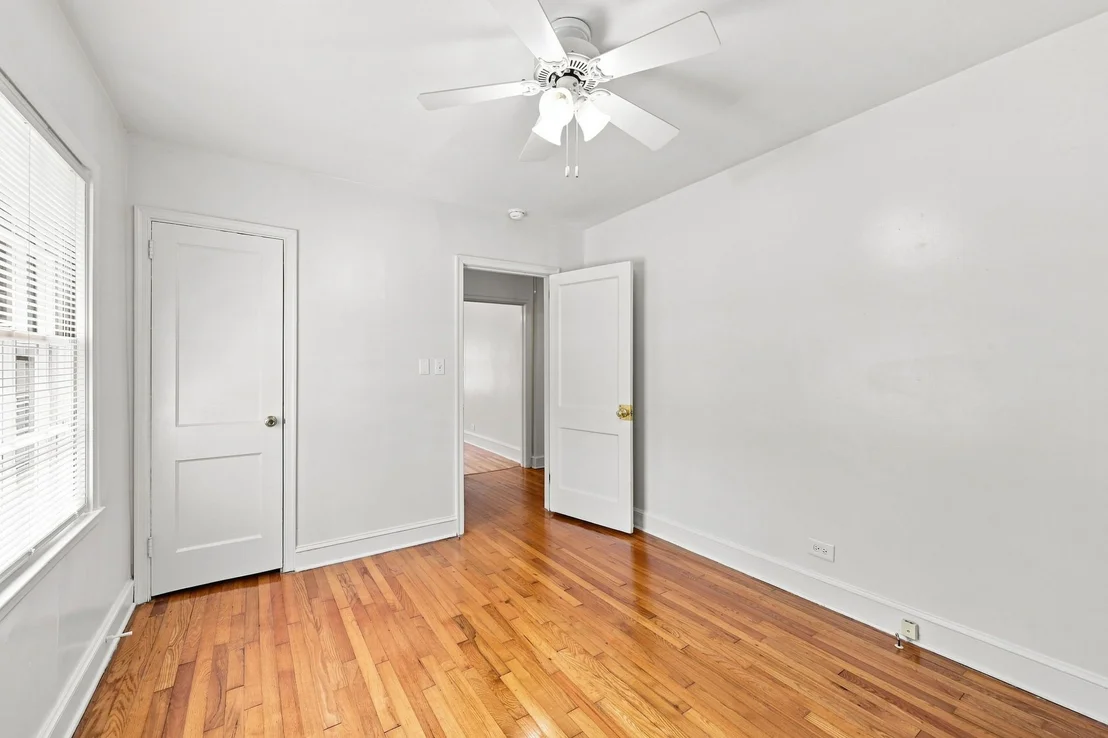 Photo of 812 W Markham Avenue