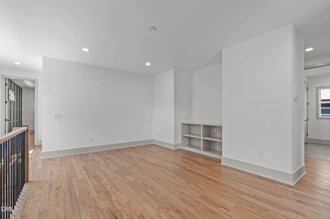 Photo of 1001 Addison Place