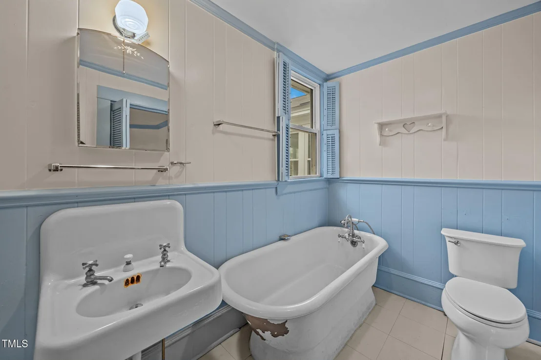 Photo of 301 E H Street