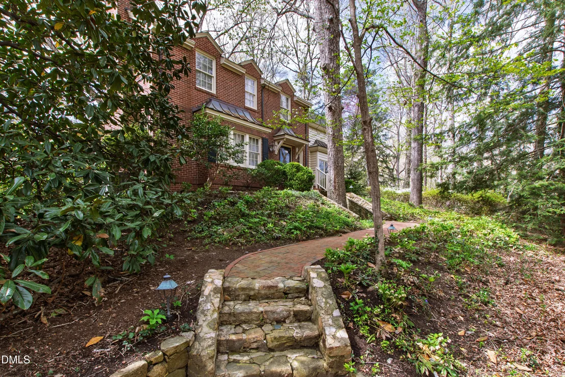 Photo of 223 Hillcrest Circle