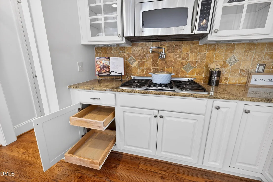 Photo of 945 Alden Bridge Drive