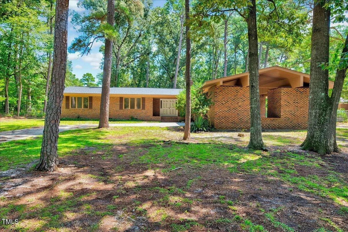Photo of 2585 Cabin Branch Road