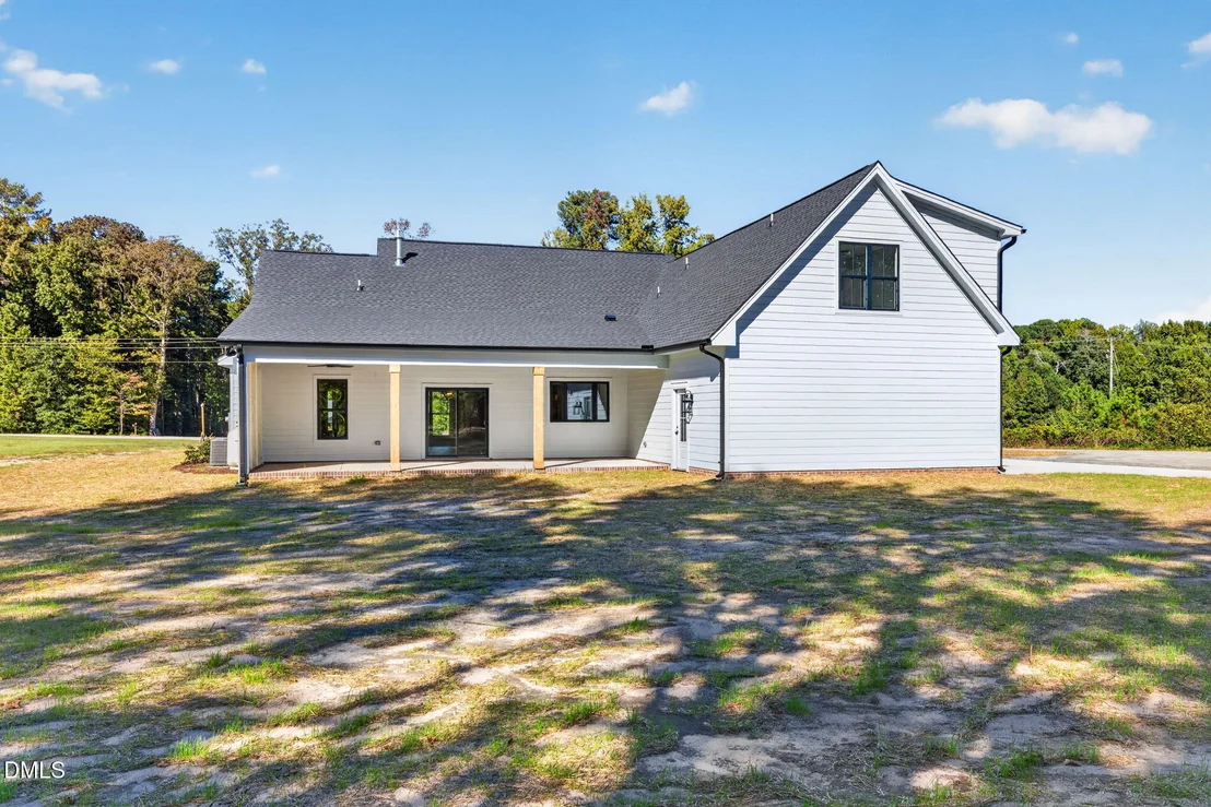 Photo of 643 Dixon Road