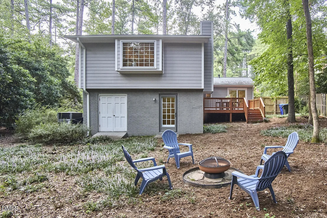 Photo of 2432 Sedgefield Drive