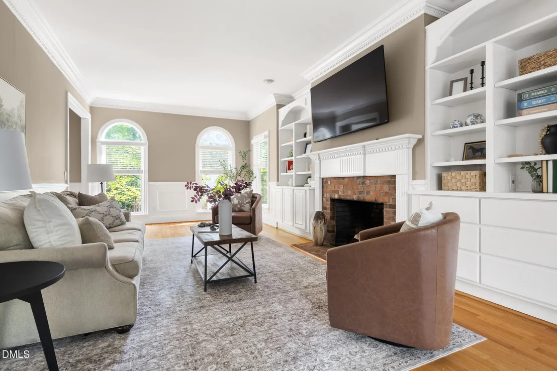 Photo of 2204 Meade Lane