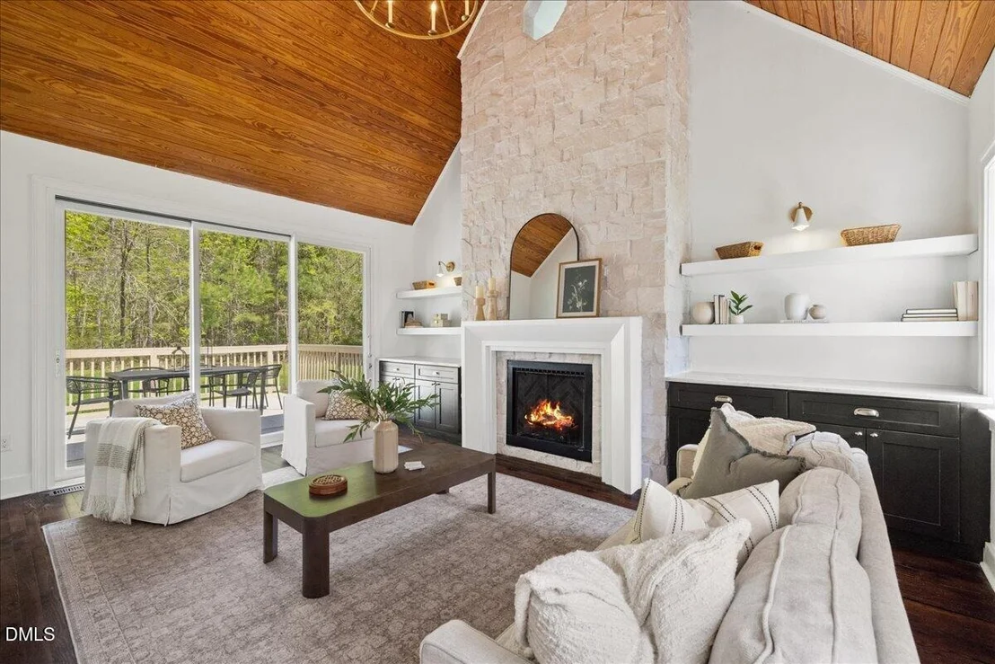 Photo of 419 Eagle Point Road