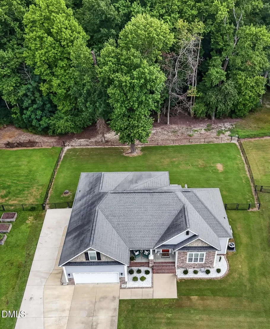 Photo of 308 Willowbrook Drive