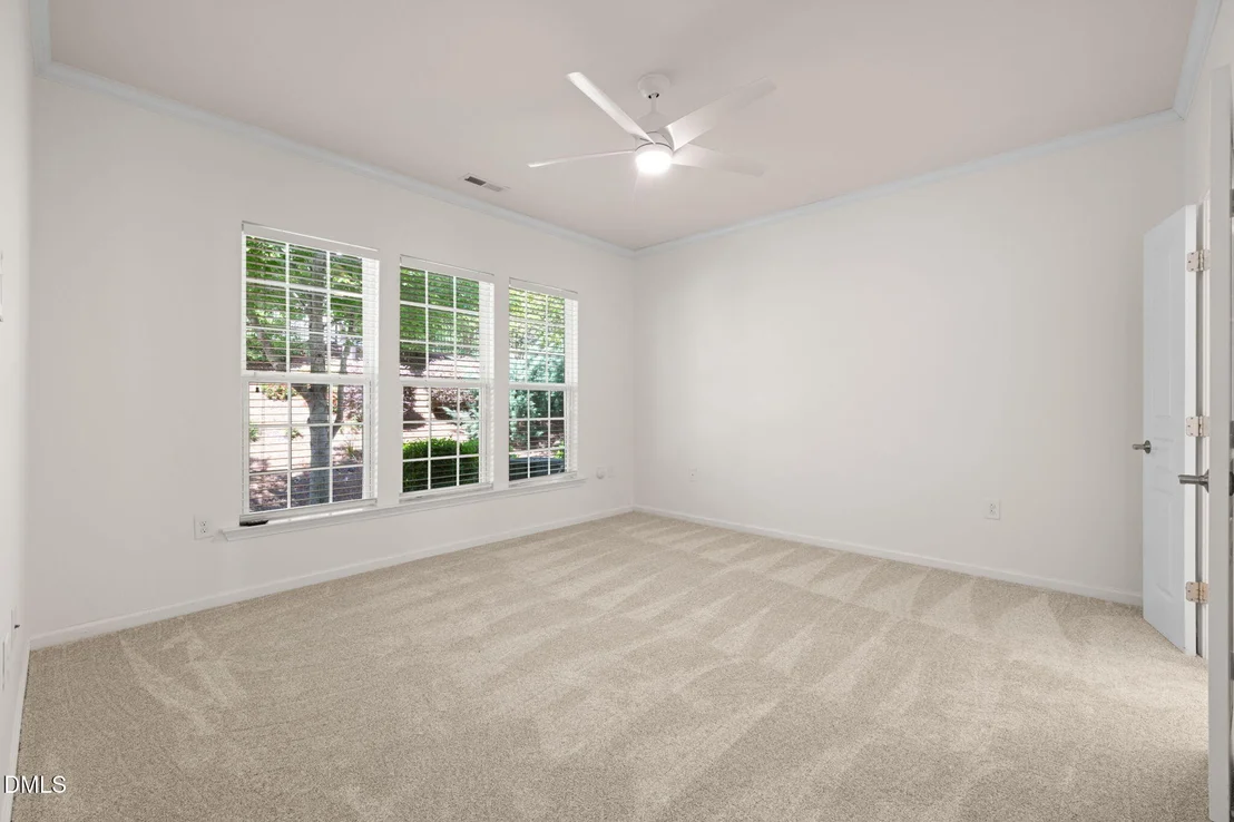 Photo of 725 Bradhurst Place
