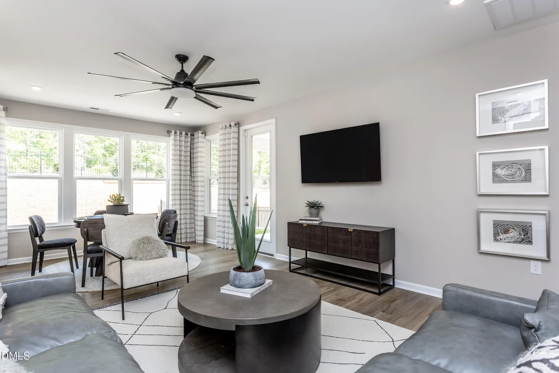 Photo of 941 Steeplechase Boulevard