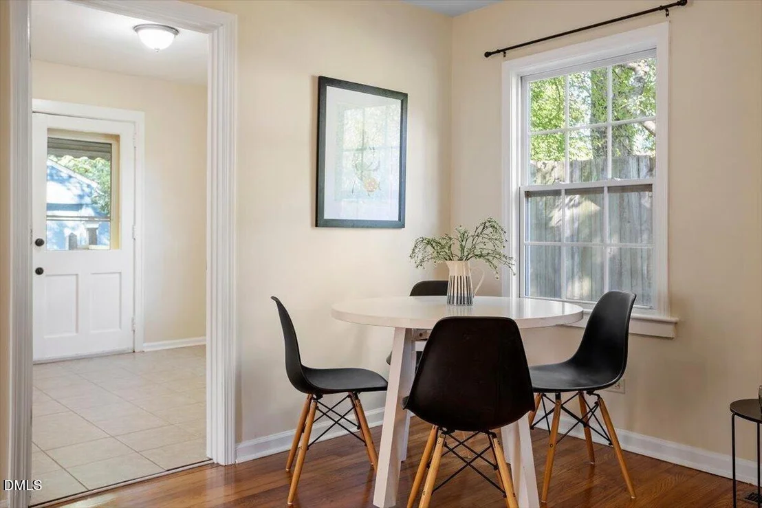 Photo of 1512 London Circle