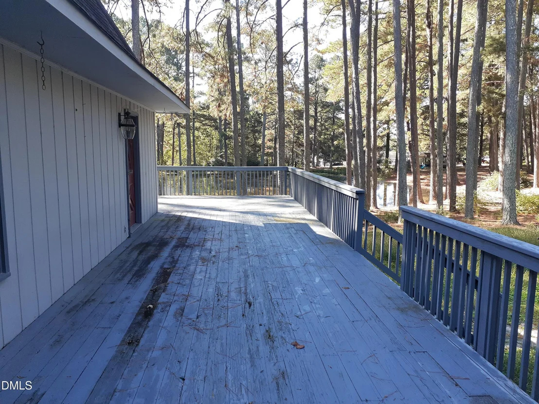 Photo of 1576 Munns Road