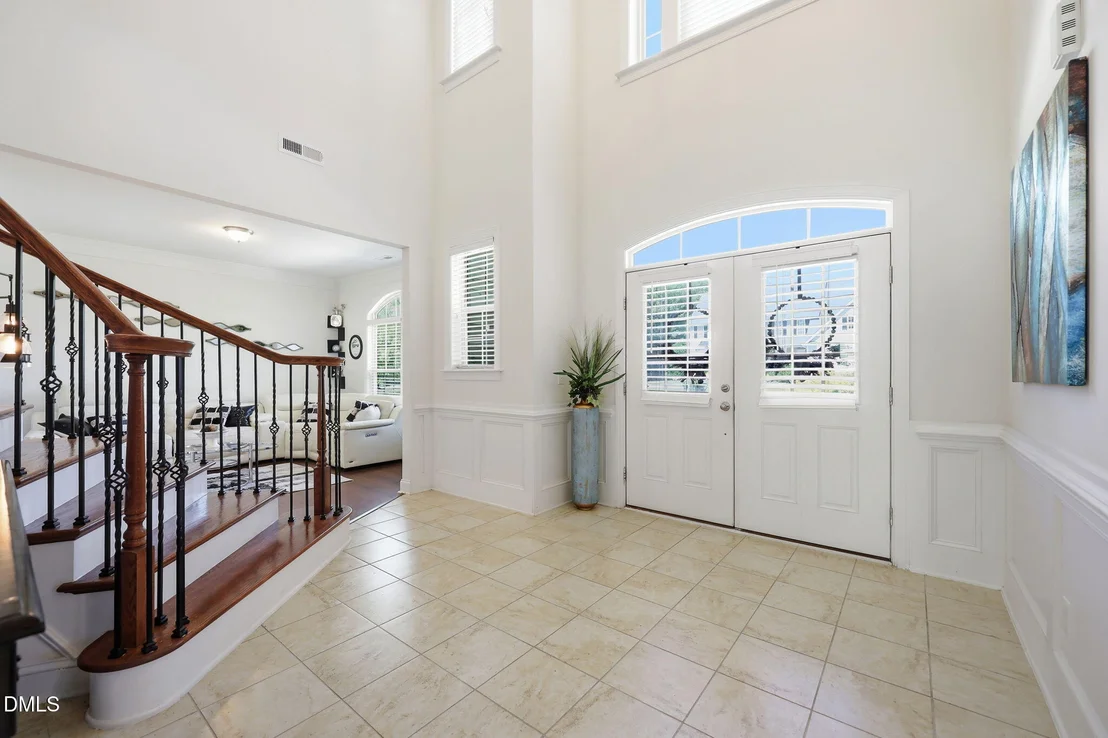 Photo of 535 Long View Drive