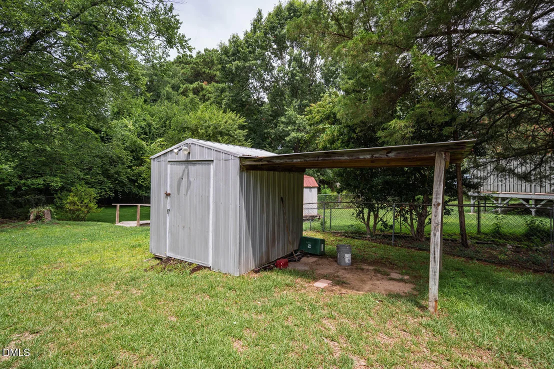 Photo of 104 Avery Le Circle