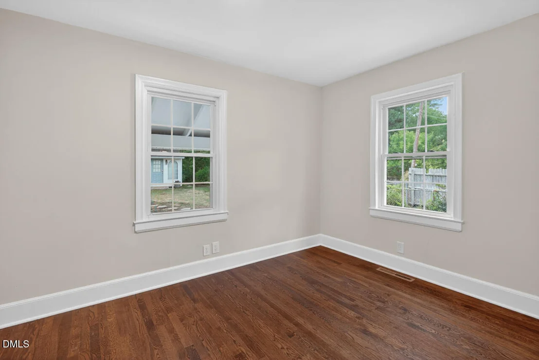 Photo of 2905 Broad Street
