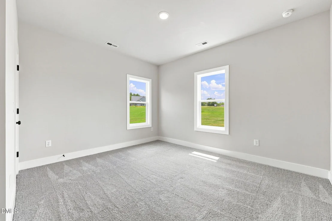 Photo of 151 Grinnell Loop