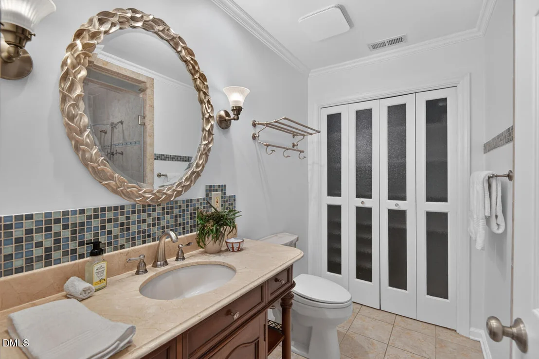 Photo of 2210 Parkside Drive