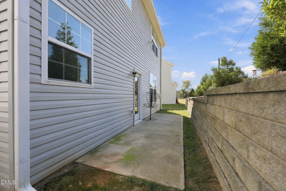 Photo of 2170 Campbell Loop