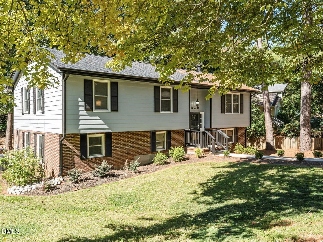 Photo of 820 Nuttree Place
