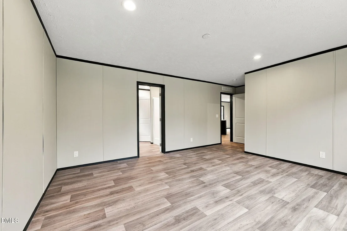 Photo of 8025 Cornwall Road