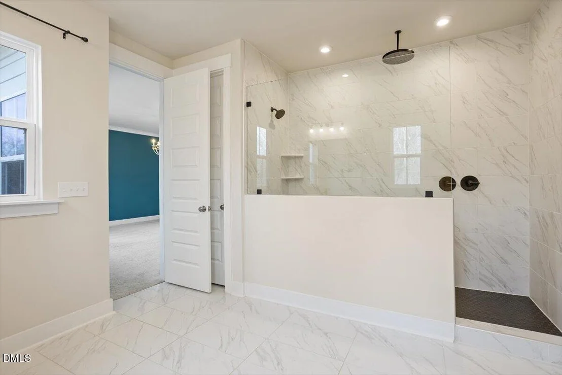 Photo of 541 Roycroft Drive