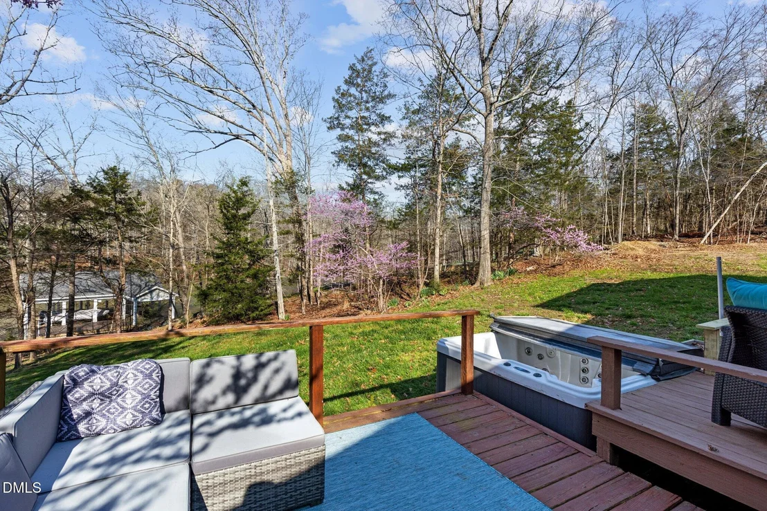 Photo of 350 Fox Lair Trail