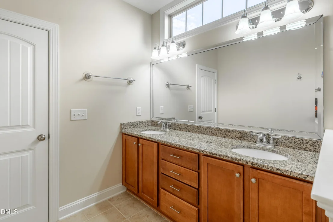 Photo of 820 Lemongrass Lane